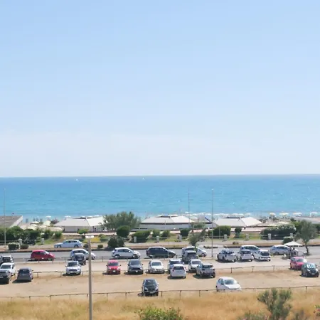 Spectacular Seafront Connected To The Center Rome * 丽都迪奥斯蒂亚